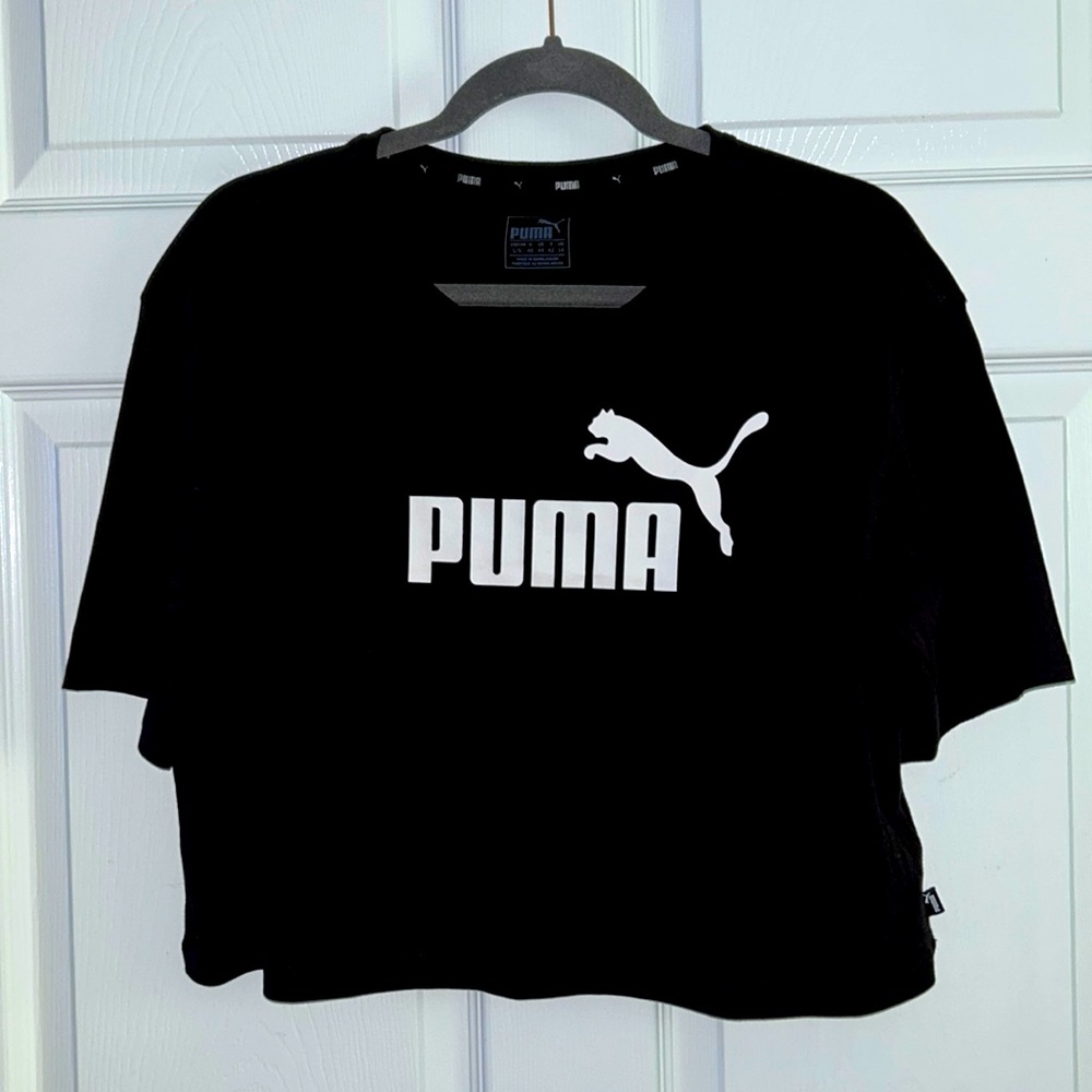 ***SOLD 🆕 Puma Cropped Logo T-shirt